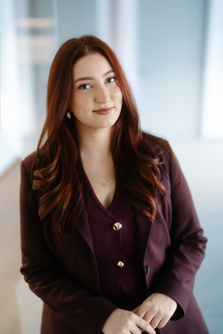 Portrait Gökcen Nur Ünver