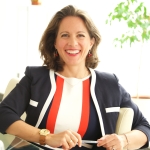 Dr. Caroline Kindl